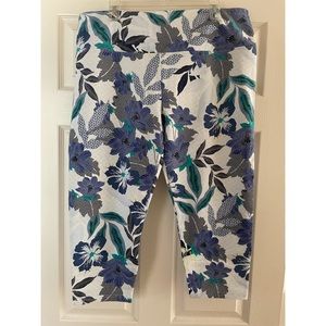 Floral Capri Leggings